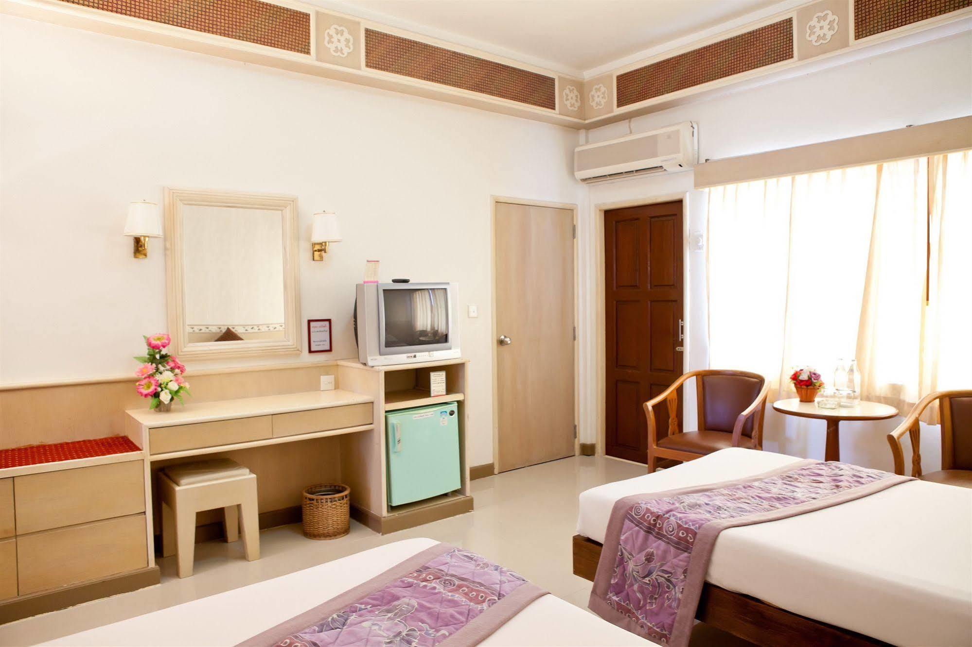 Tanyong Hotel Narathiwat Exterior foto